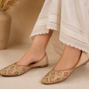 Heritage Embroidered Beige Khussa